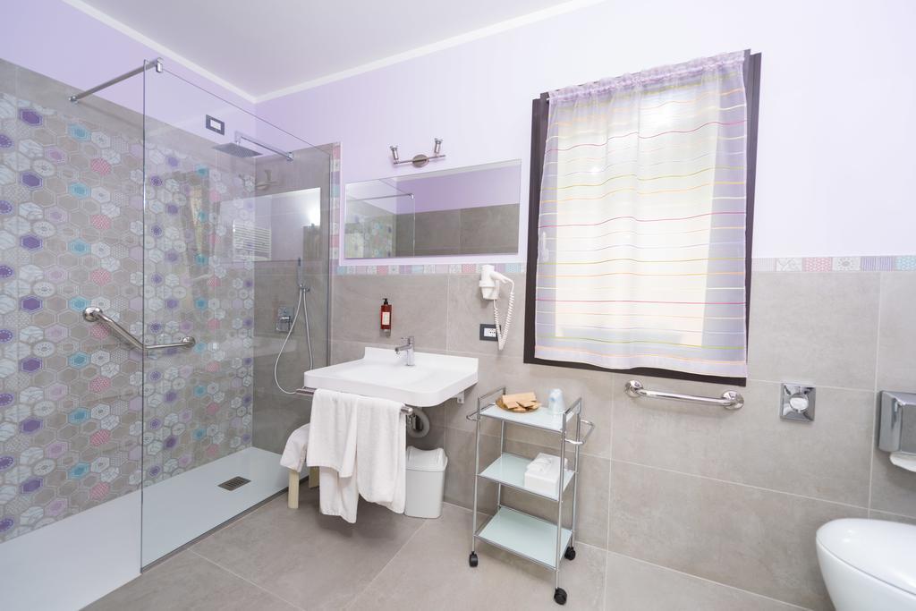 Locanda Fassa Brenzone sul Garda Rum bild